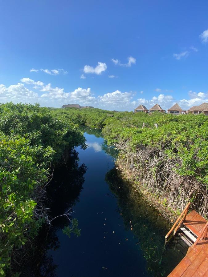 Cabanas Tulum - Aldea Mangle & Cenote Villa Exterior photo